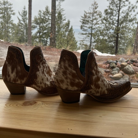 💯Hand Tooled Floral Leather Genuine Hide-on Women Bootie Boot Boho Western Shoe - Picture 5 of 7